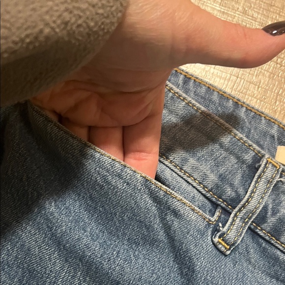 Pilcro Anthro Denim Jeans w/Contrast Stitching Buttons on Bottom Detail Size 32 - Picture 6 of 11